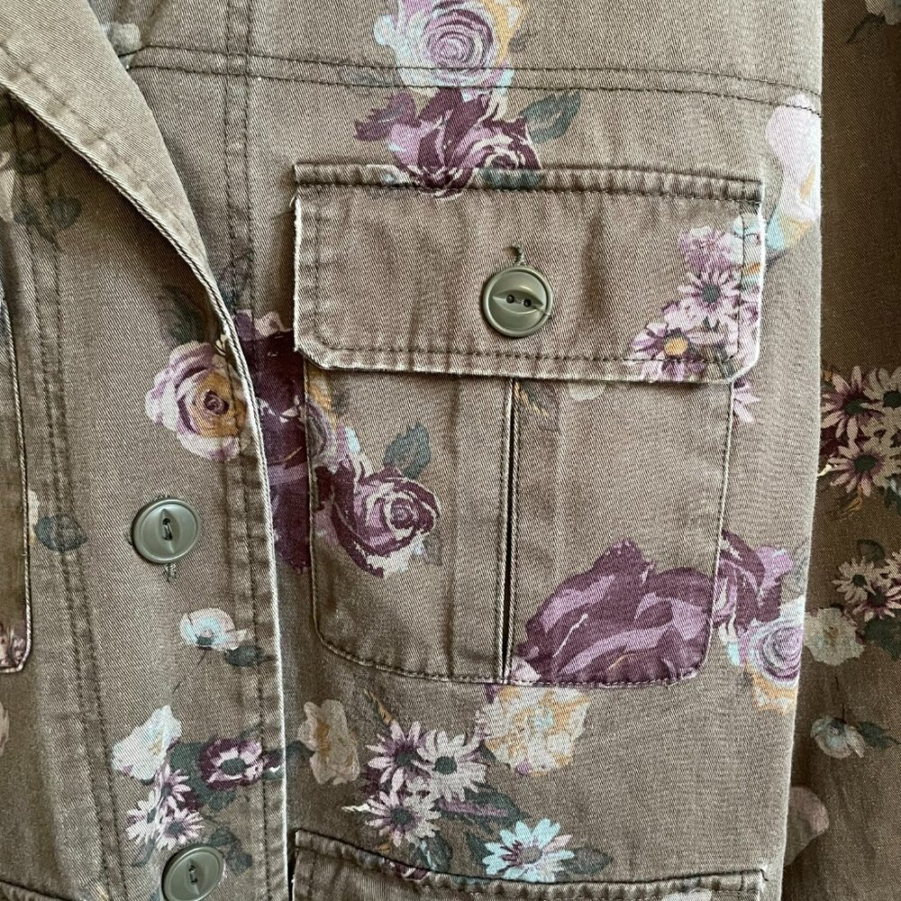 Floral Camo Jacket - Picture 3 of 10
